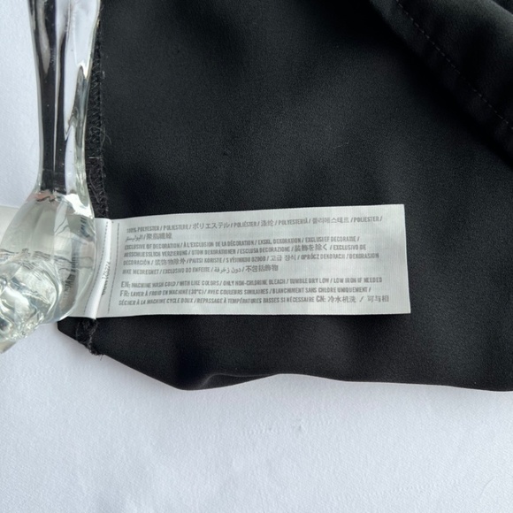 Abercrombie & Fitch XS black spaghetti strap top - Picture 5 of 6